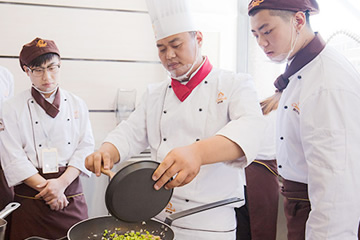 选择课程 获取学费